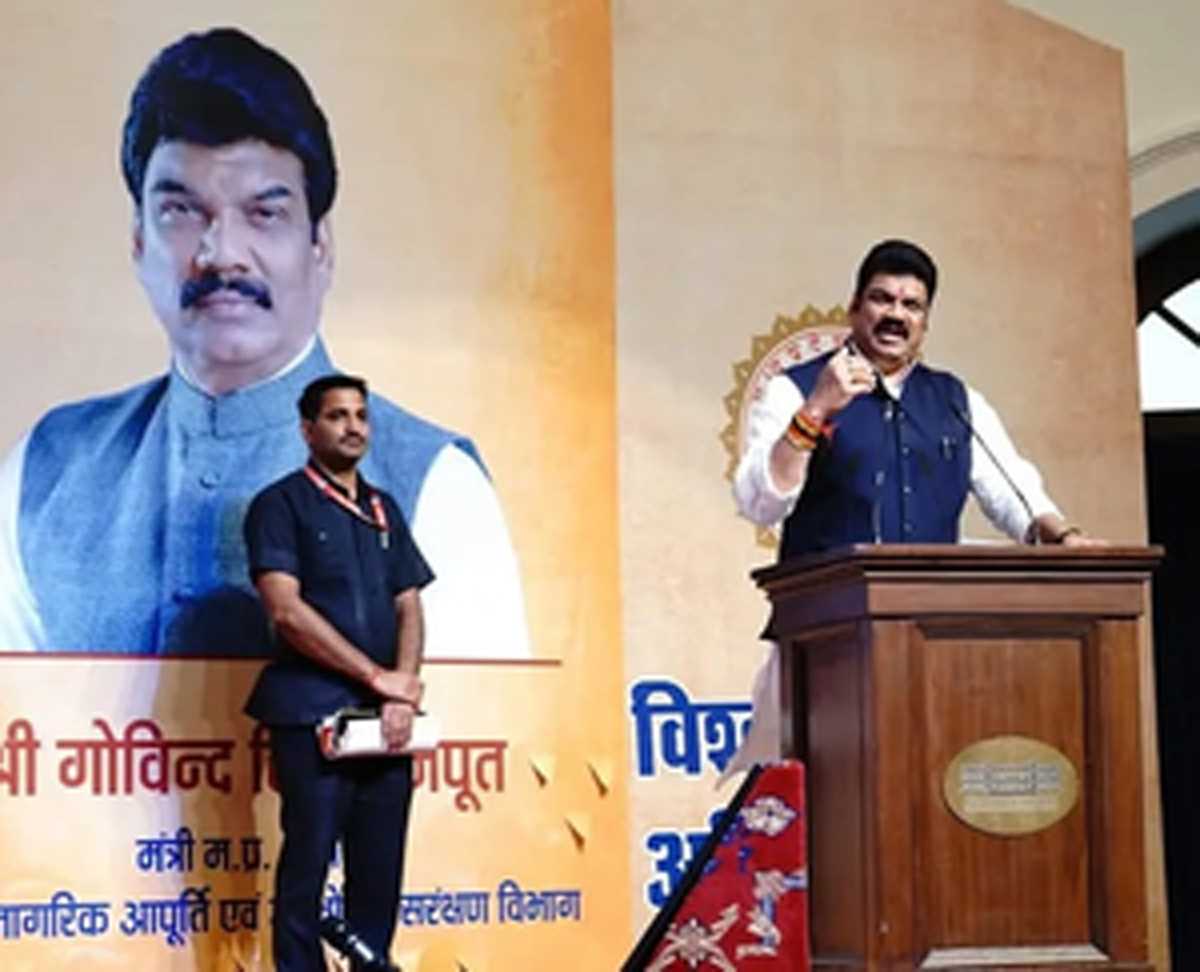 मप्र के पांच कांग्रेस विधायक भाजपा के संपर्क में हैं : गोविंद सिंह राजपूत मप्र के पांच कांग्रेस विधायक भाजपा के संपर्क में हैं : गोविंद सिंह राजपूत